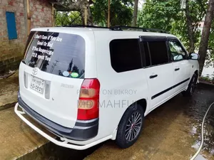 Toyota Succeed 2004 White