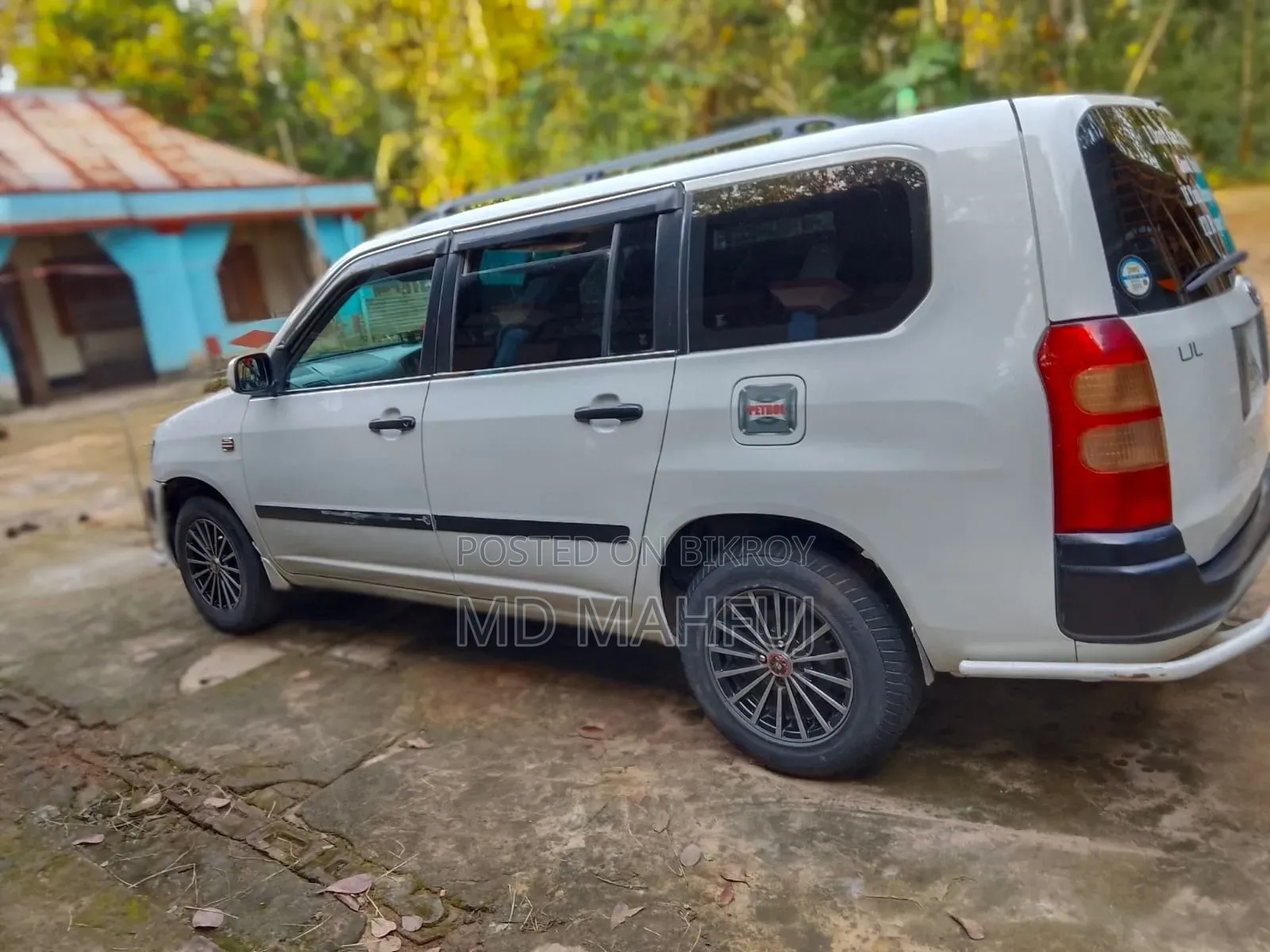 Toyota Succeed 2004 White