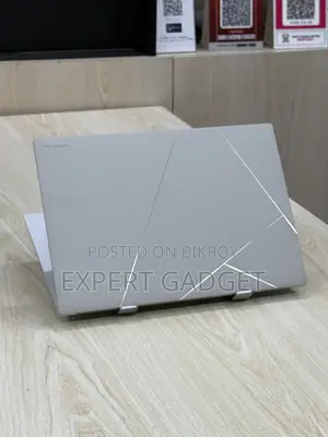 Laptop Asus Zenbook 14 UX434 32GB Intel Core Ultra 7 SSD 512GB