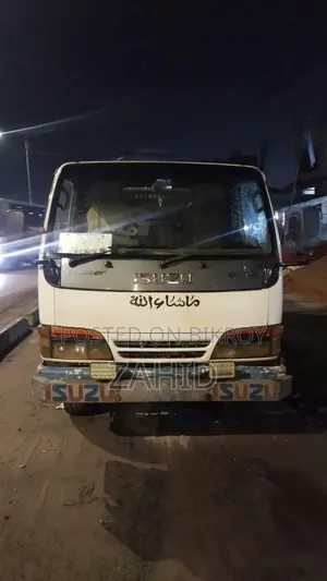 Isuzu Elf Standard Roof
