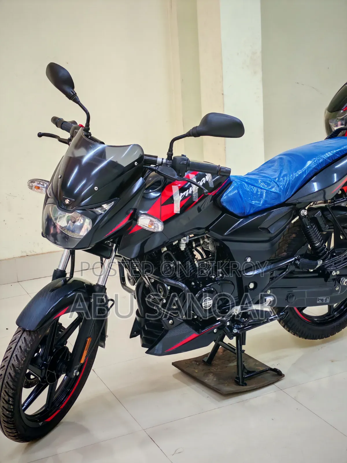 Bajaj Pulsar 150 2025 Black