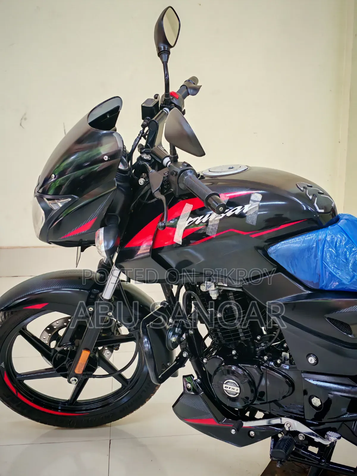 Bajaj Pulsar 150 2025 Black