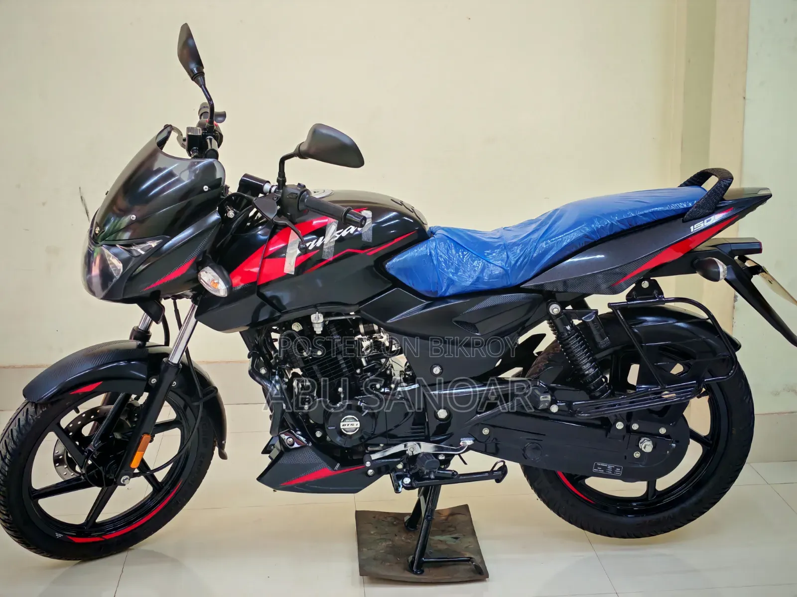 Bajaj Pulsar 150 2025 Black