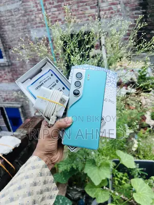 Tecno Camon 40 Pro 4G 256 GB Blue