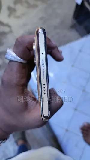 Infinix 256 GB Gold