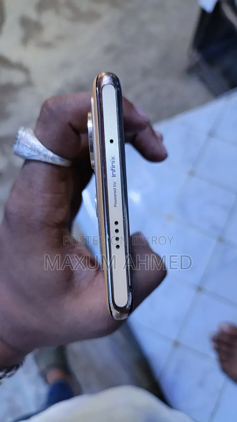 Infinix 256 GB Gold