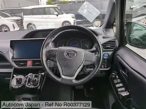 Toyota Noah 1.8 Front Wheel Drive Hybrid (7 seater) 2020 Black