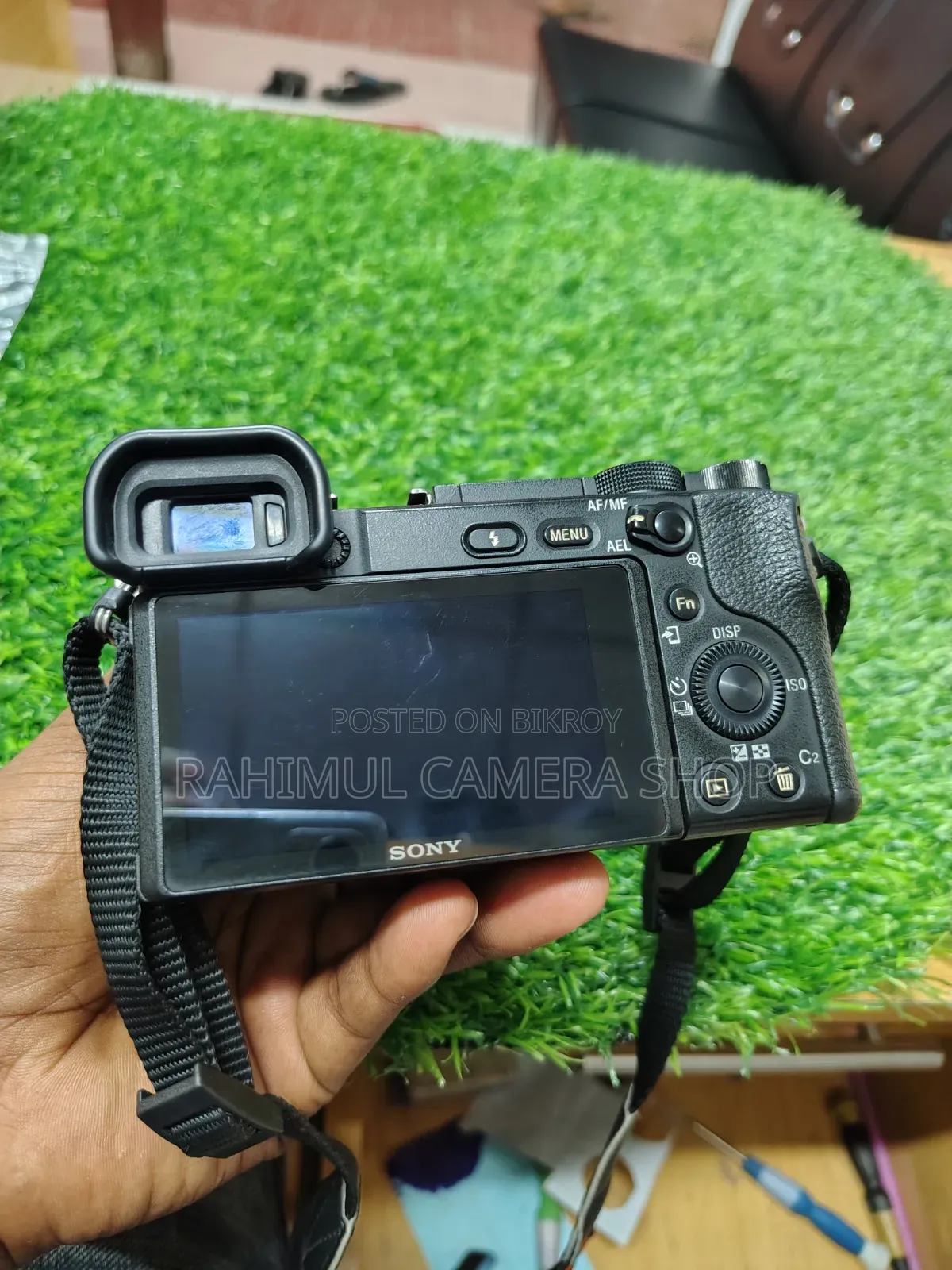 Sony Alpha A6400 Mirrorless Camera With 16-50mm Kit Lens