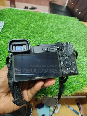 Sony Alpha A6400 Mirrorless Camera With 16-50mm Kit Lens