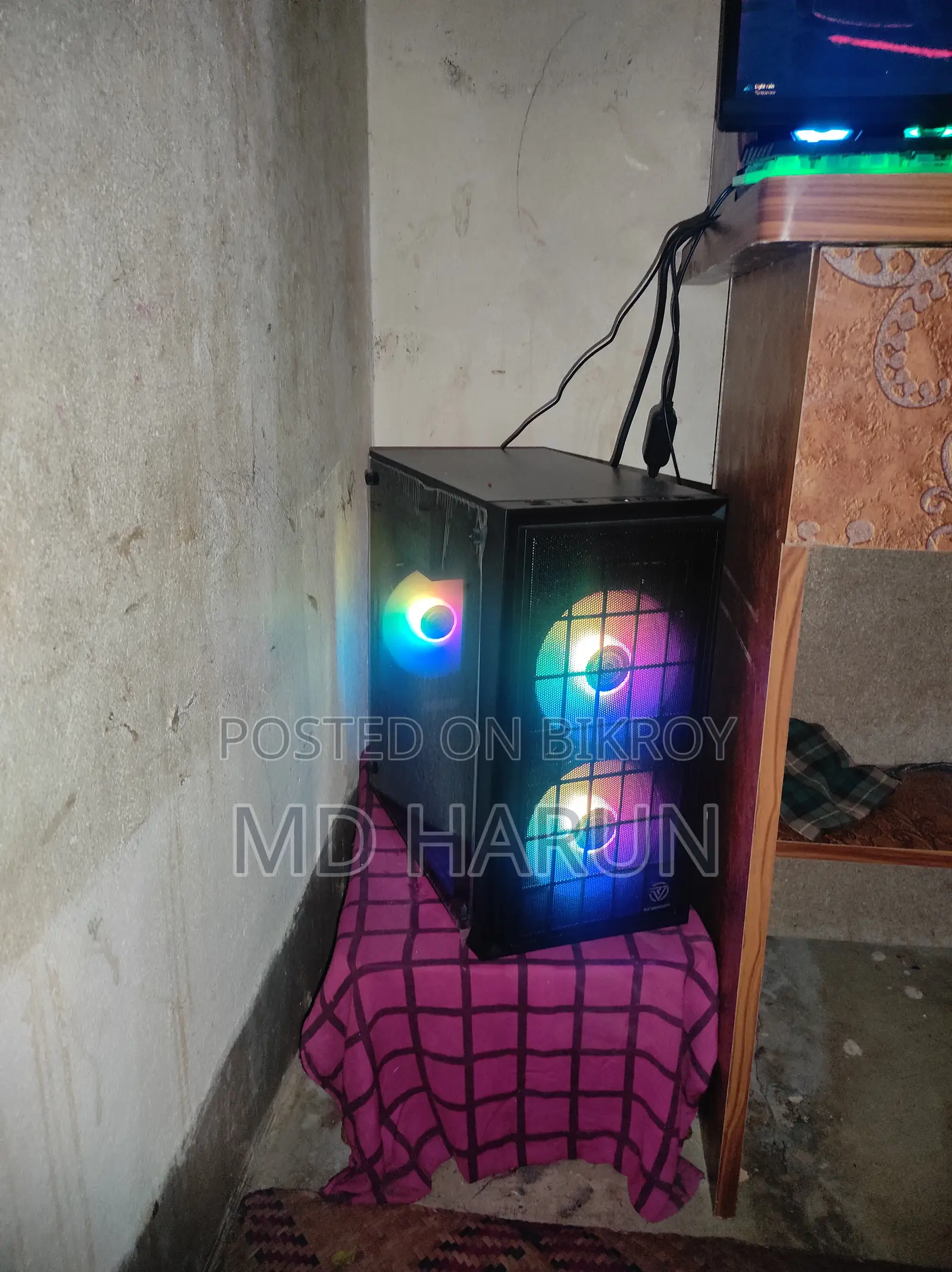 Desktop Computer Digital Storm Aventum 8GB AMD Ryzen 5 SSD 128GB