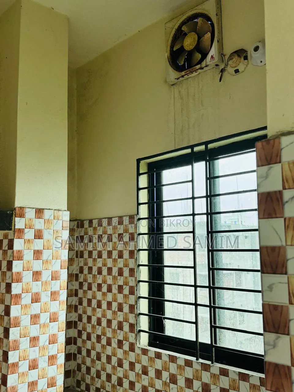 2-bedroom House in Demra for rent