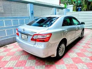 Toyota Premio 2010 Silver