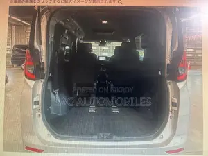 নতুন টয়োটা নোয়াহ ২০২২ বেইজ
