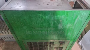 কাঠি আইসক্রিম মেশিন।