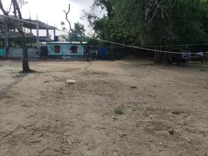 দিনাজপুর সদরের শেখপুরা মৌজায় ১১৬ শতকের বড় জমি