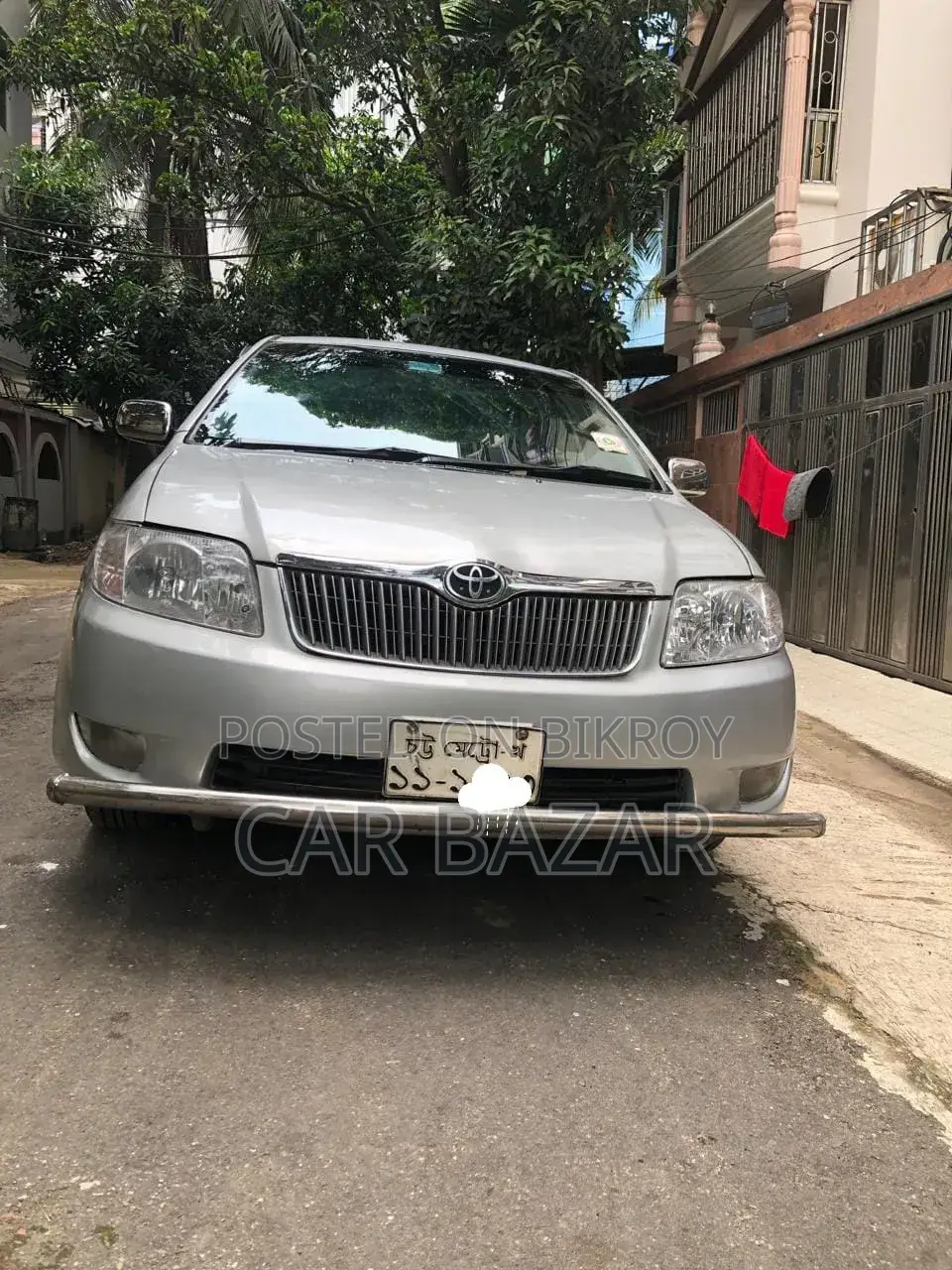 Toyota Corolla ২০০৪ সিলভার