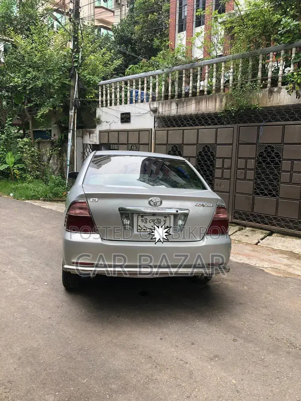 Toyota Corolla ২০০৪ সিলভার