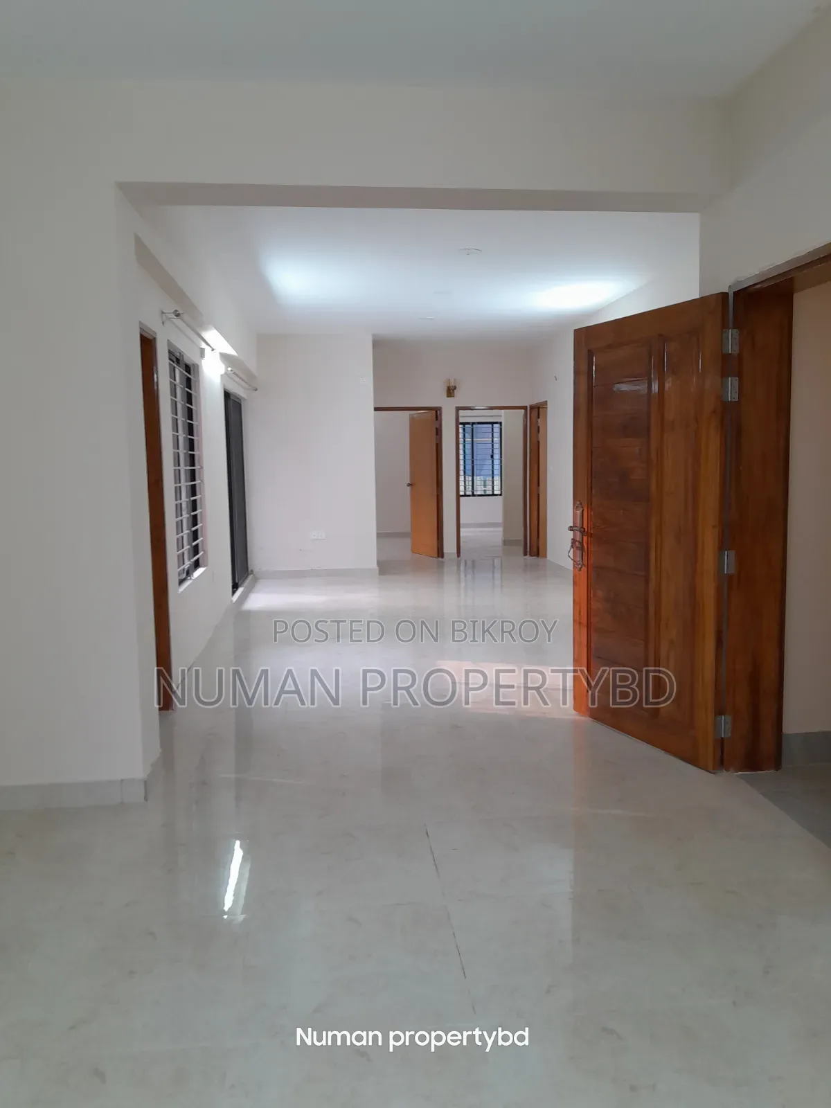 4-bedroom Apartment in Numan Property Bd, Basundhara for rent