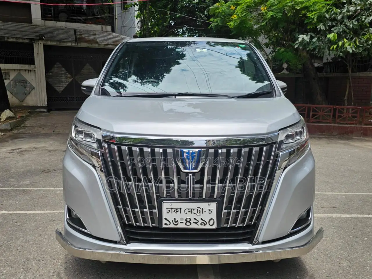 Toyota Esquire ১.৮ ফ্রন্ট হুইল ড্রাইভ হাইব্রিড (৭ সিটার) ২০১৮ সিলভার