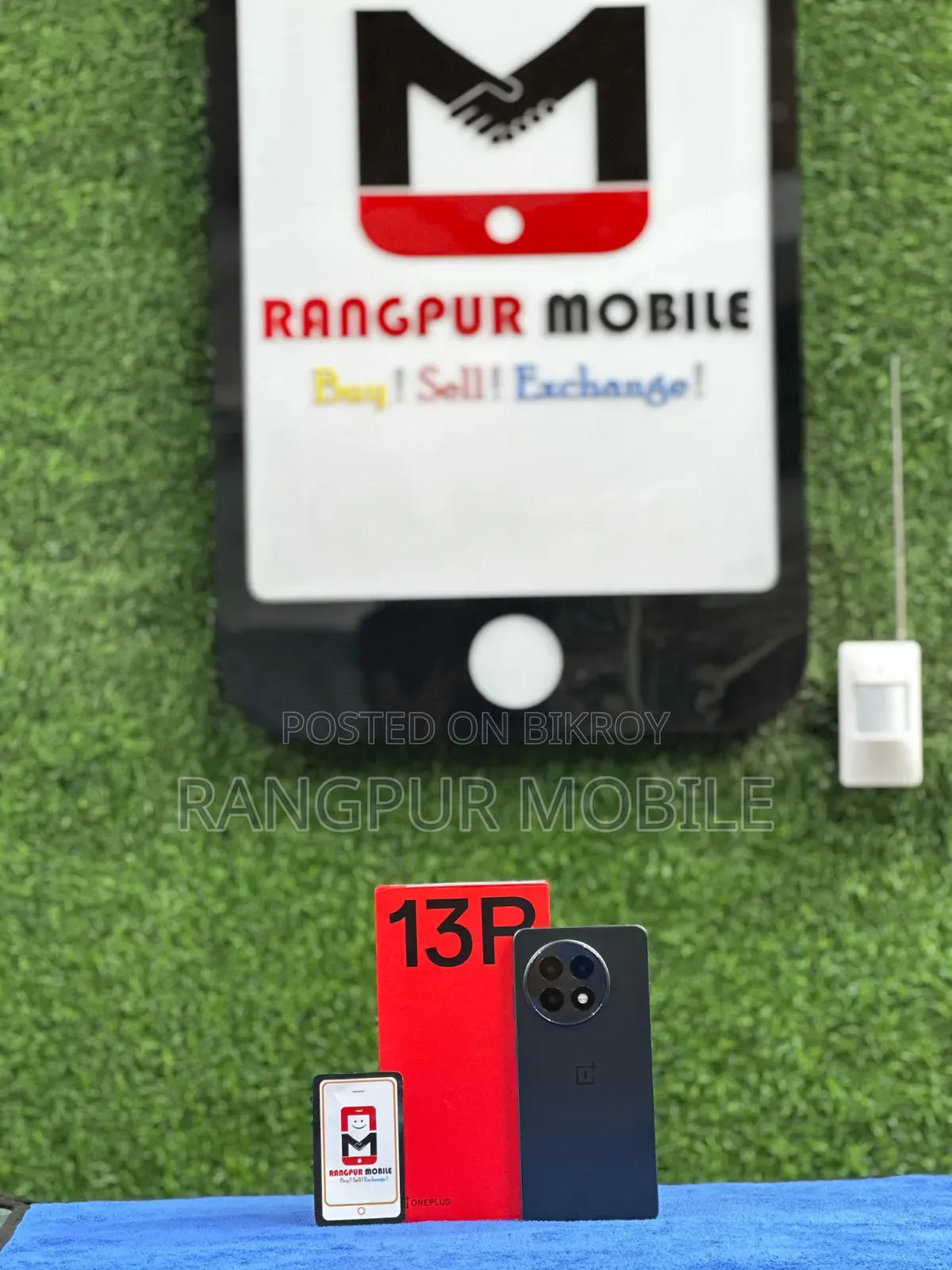 ওয়ানপ্লাস ১৩আর ২৫৬ জিবি ব্ল্যাক