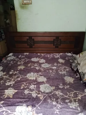কিং সাইজ বেড