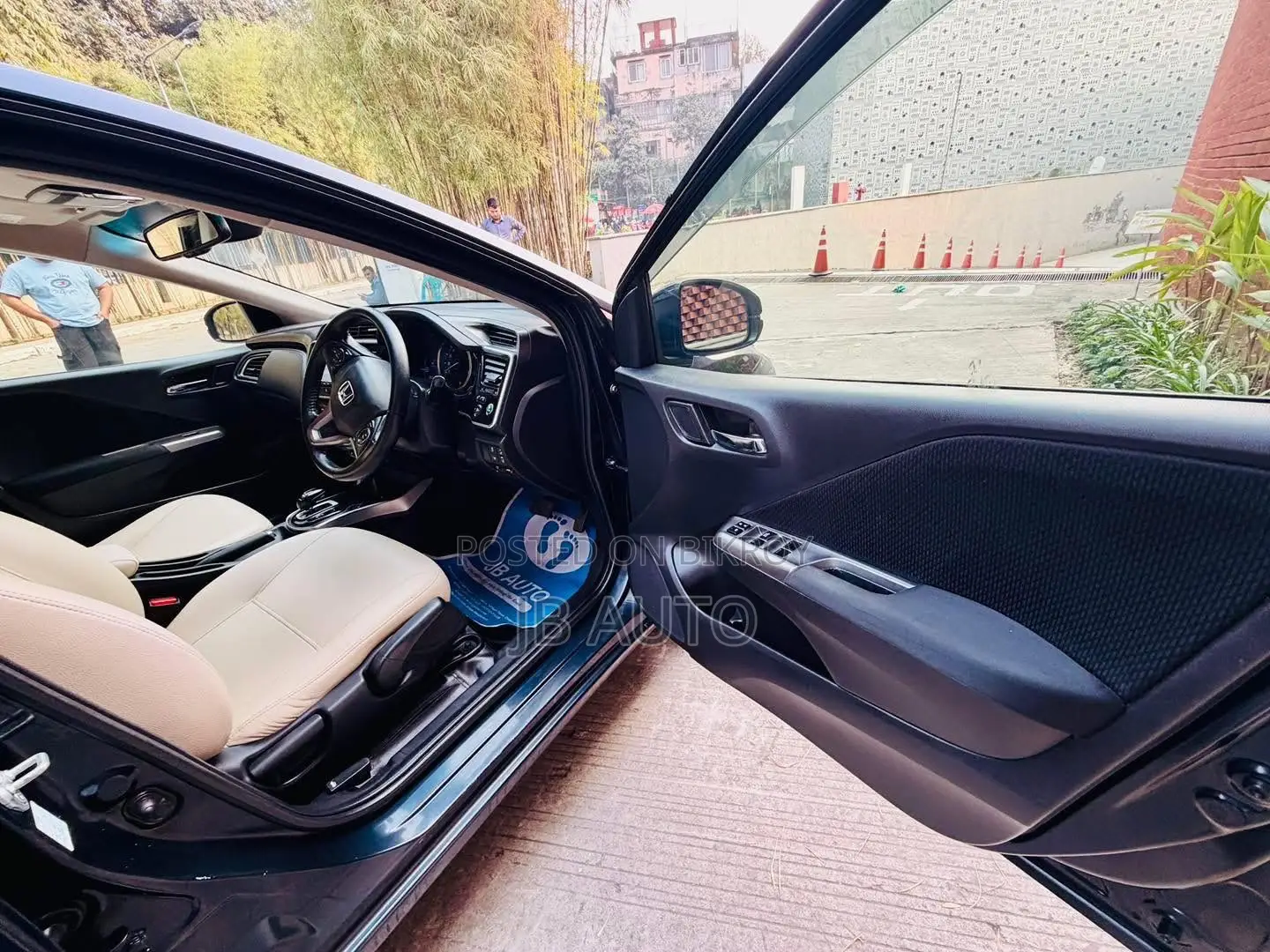 Honda Grace 1.5 Hybrid Front Wheel Drive 2017 Blue
