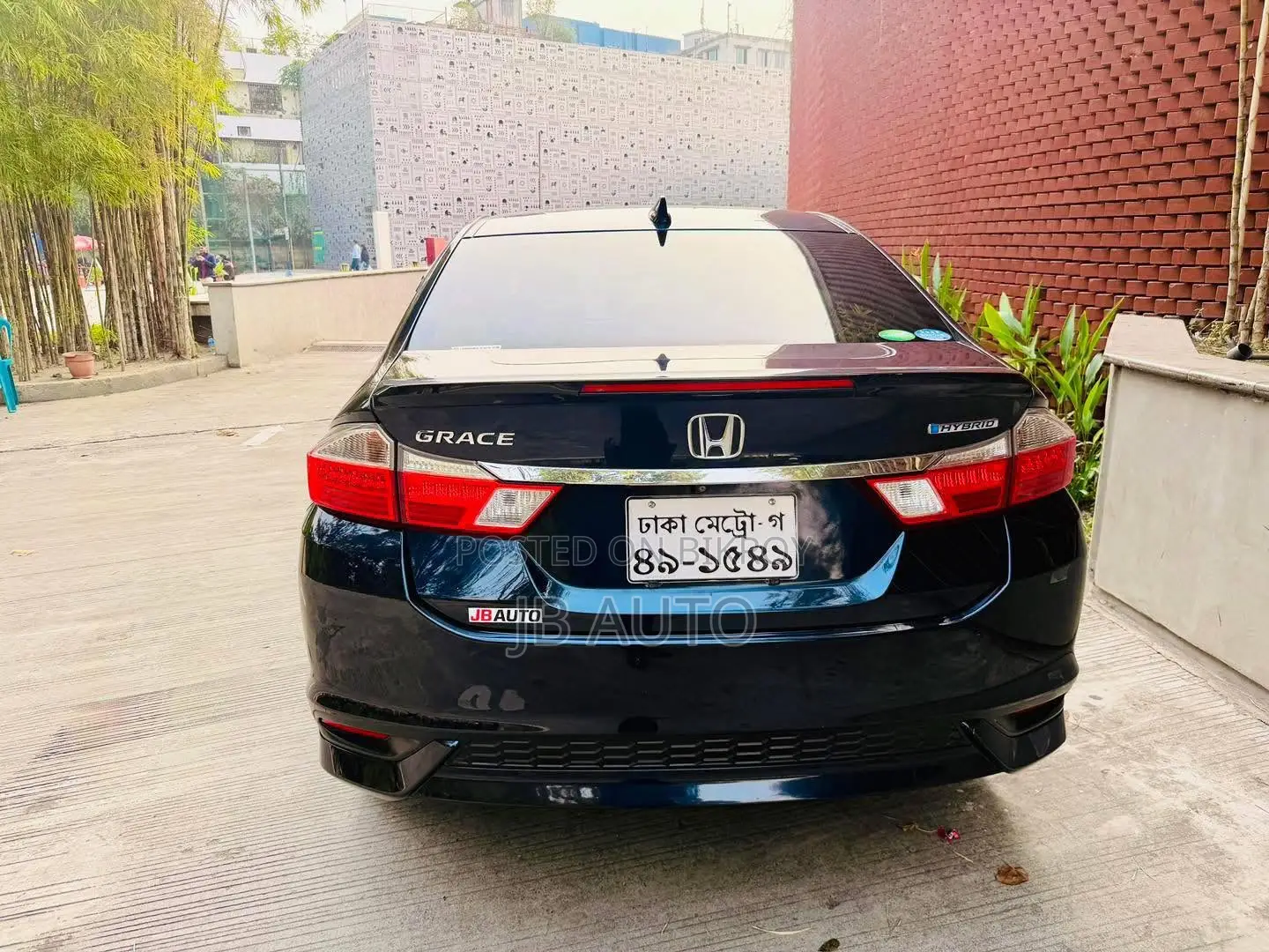 Honda Grace 1.5 Hybrid Front Wheel Drive 2017 Blue