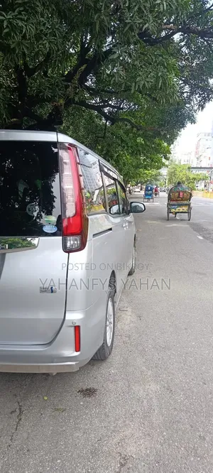 Toyota Noah 2.0 FWD (7 Seater) 2016 Silver