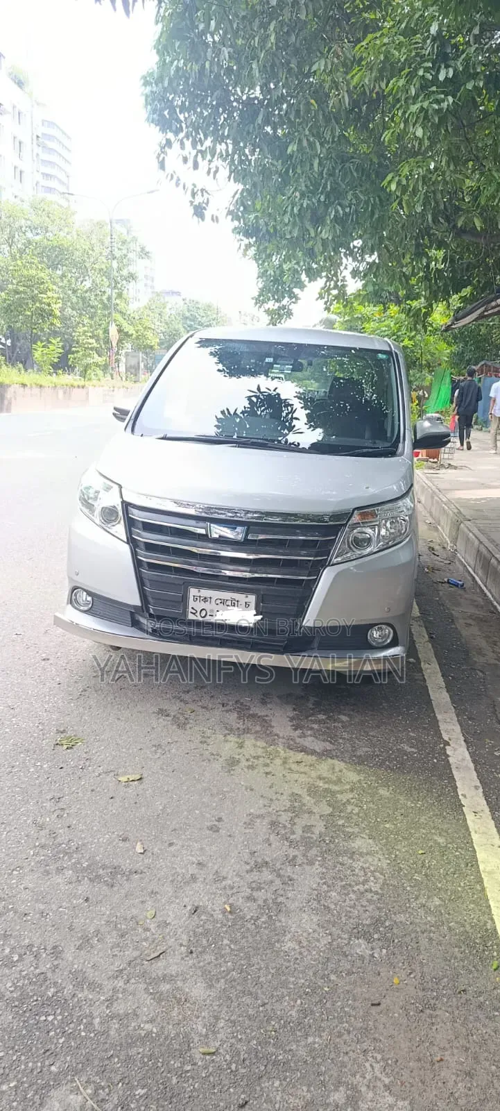 Toyota Noah 2.0 FWD (7 Seater) 2016 Silver