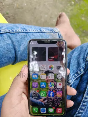 অ্যাপল আইফোন এক্সএস ৬৪ জিবি গোল্ড