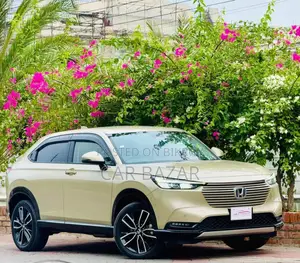 Honda Vezel 2021 Beige