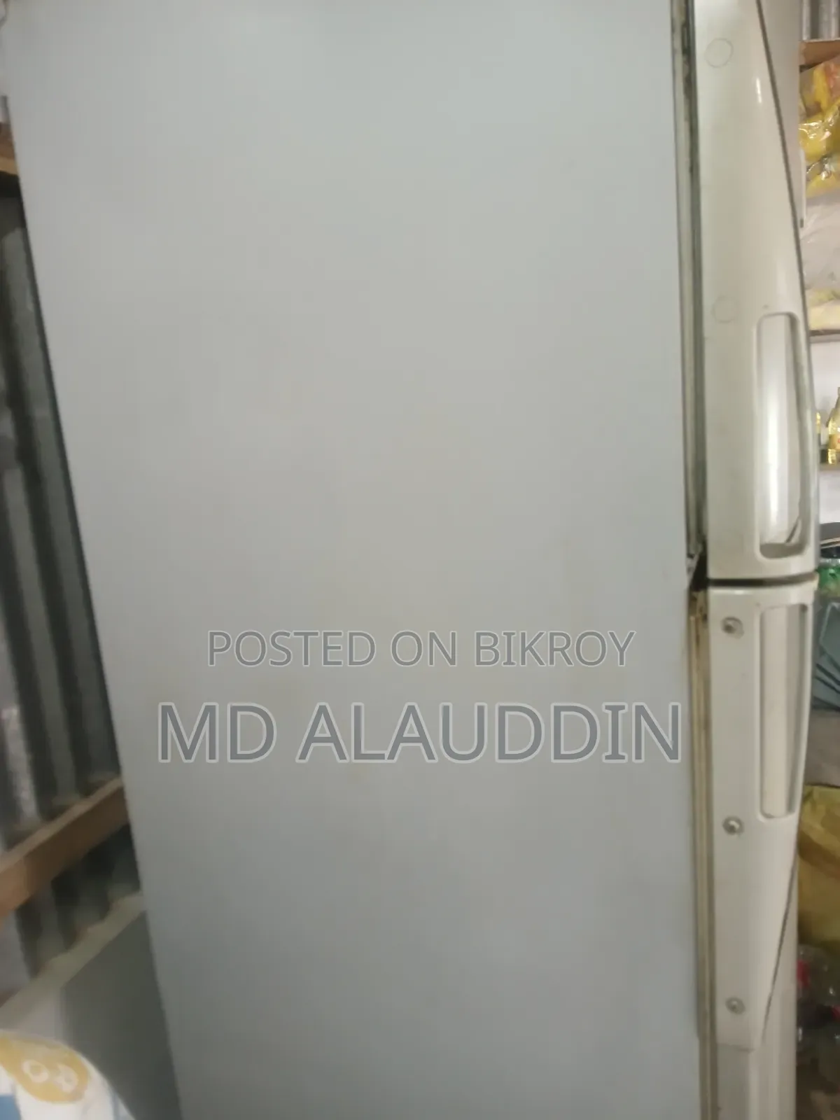 একটি ফ্রিজ বিক্রি হবে।