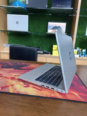 Laptop HP ProBook 445 G8 8GB AMD Ryzen 5 SSD 256GB