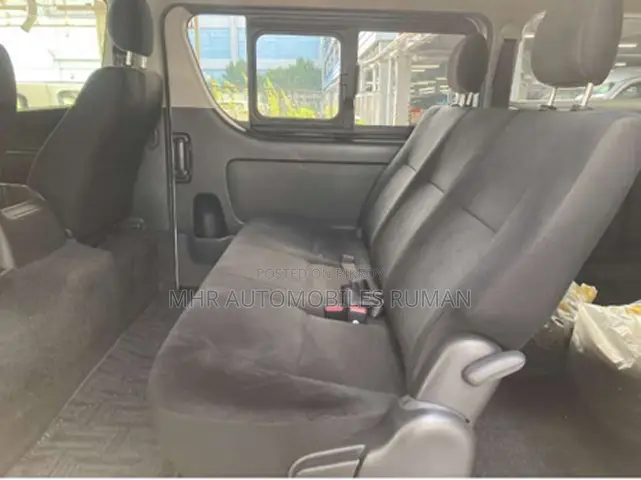 Toyota HiAce 2020 Silver