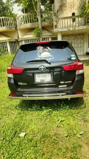 Toyota Corolla Fielder 2017 Black