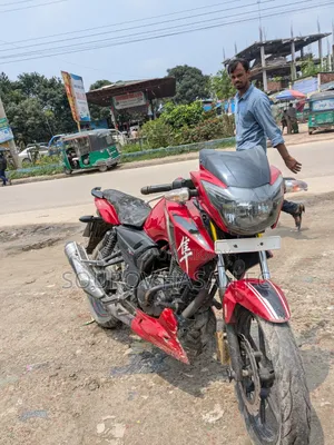 TVS Apache RTR 160 2V 2017 Red