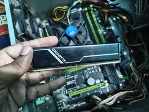 Desktop Computer 8GB Intel Core I3 SSD 128GB