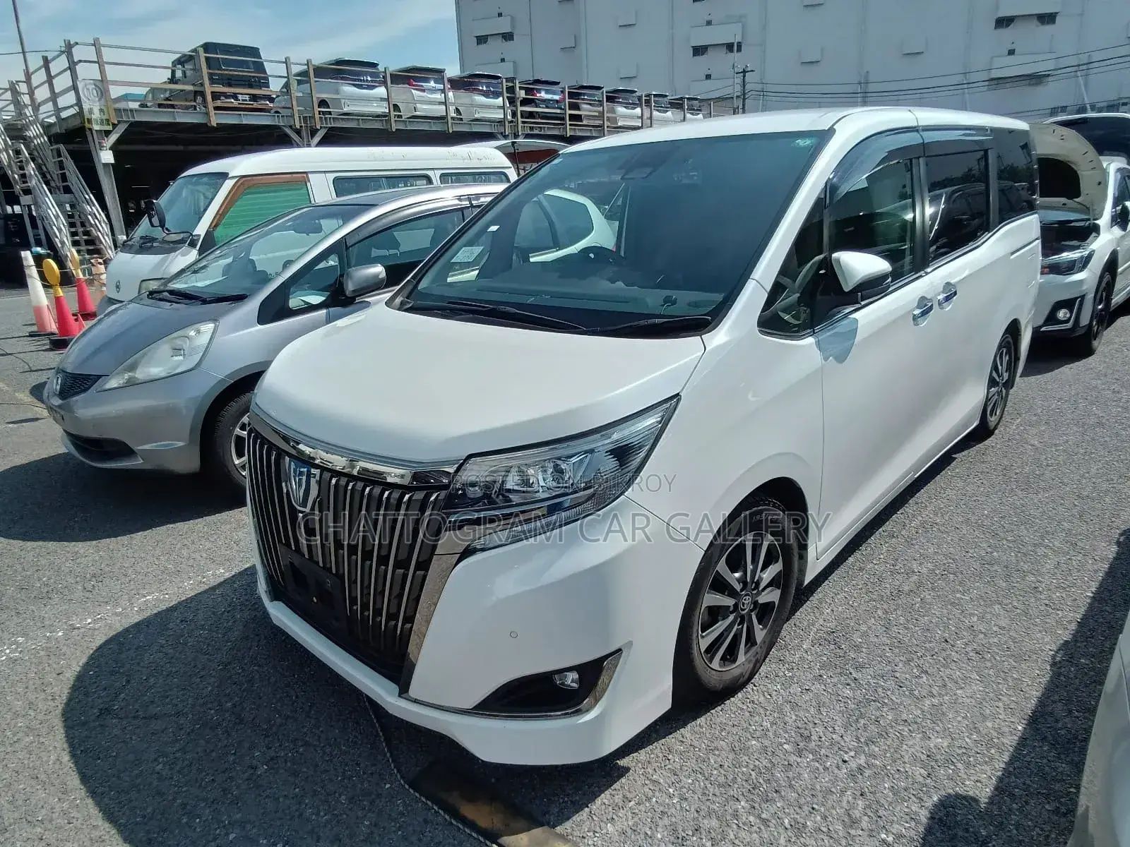 Toyota Esquire 2021 Pearl