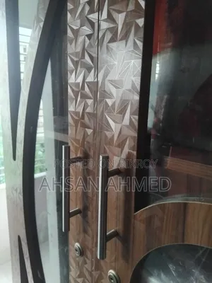 শোকেস/ক্রোকারিজ ওয়াল কেবিনেট