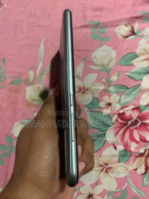 Walton 32 GB Gray