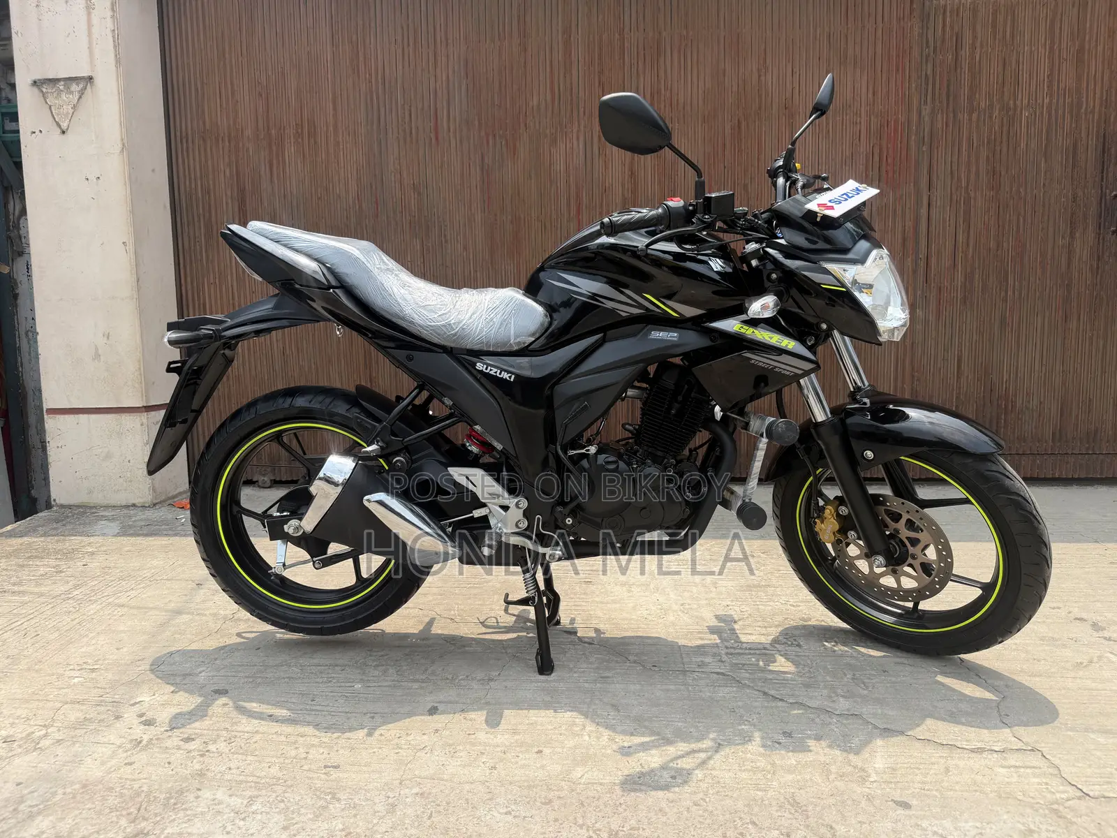 Suzuki Gixxer Monotone 2026 Black