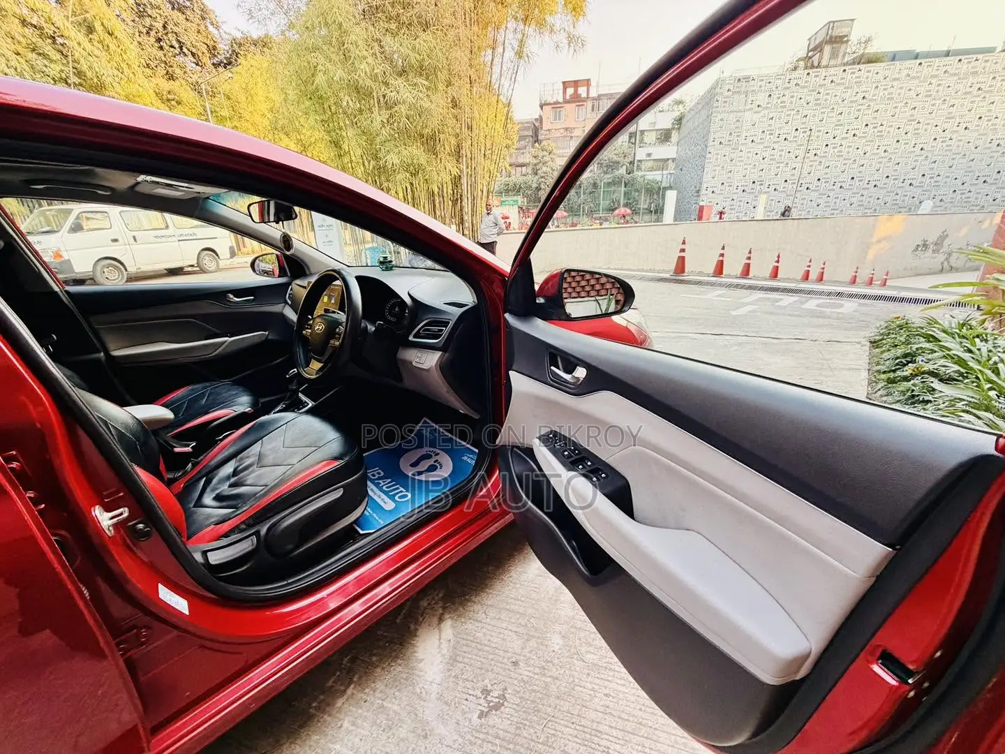 Hyundai Accent Limited 2021 Red