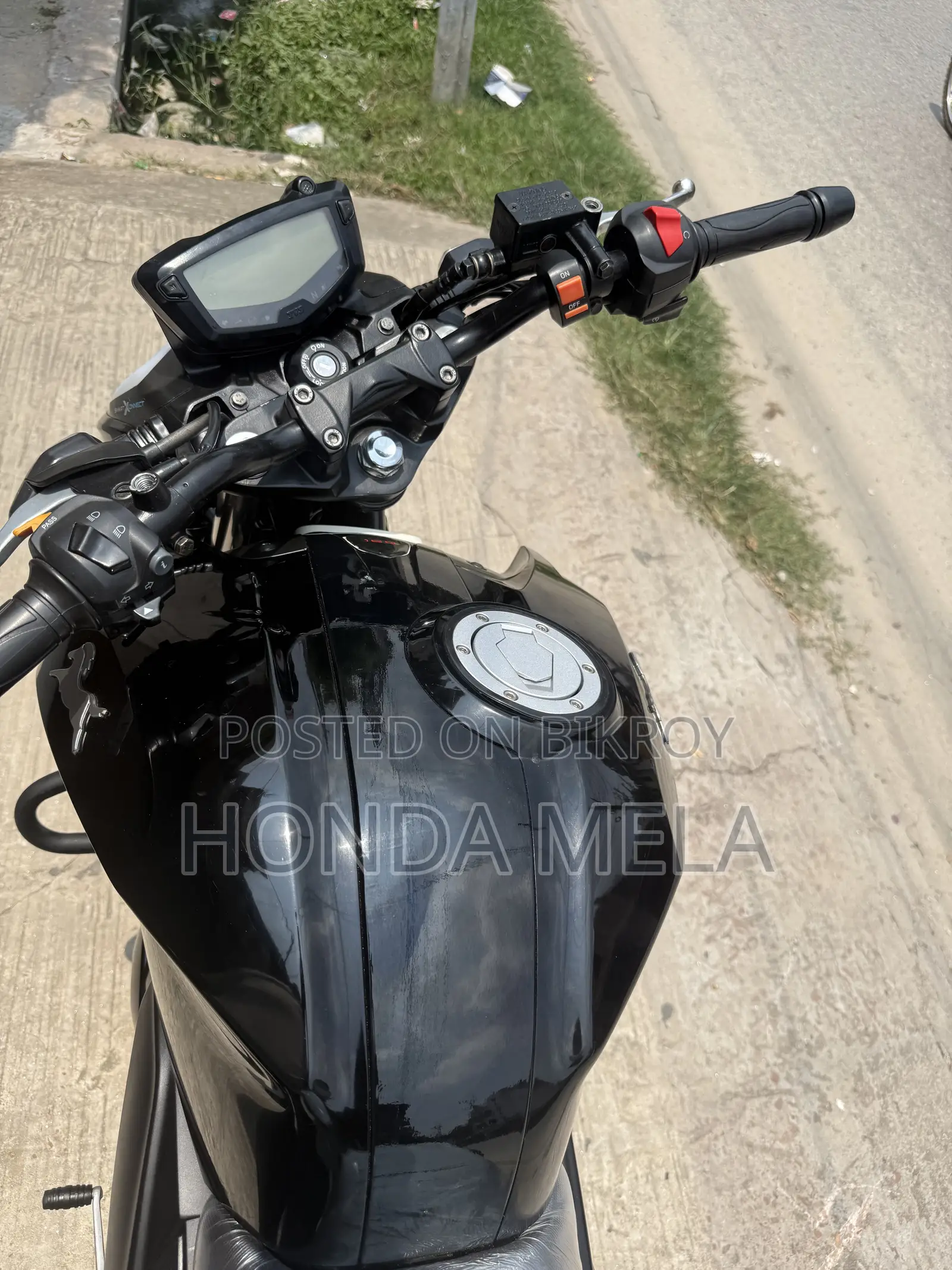 TVS Apache 160 4V 2022 Black