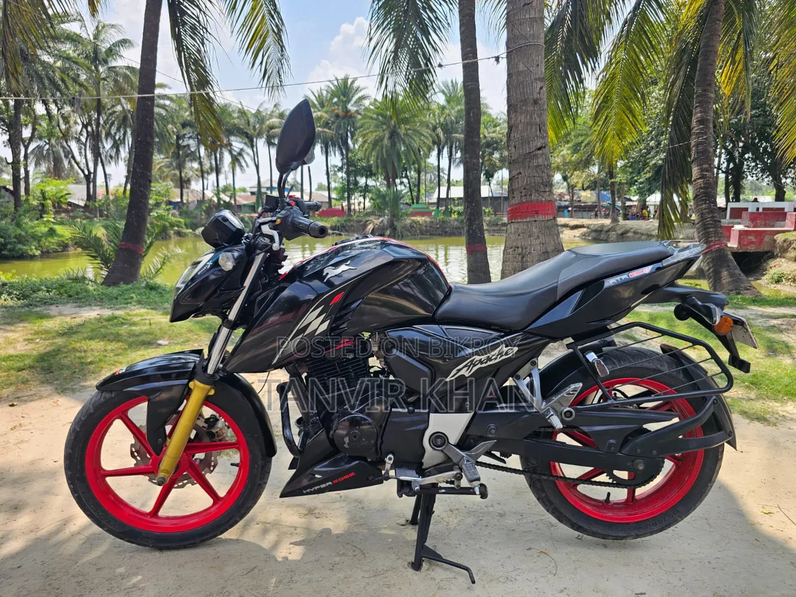 TVS Apache 160 4V 2022 Black