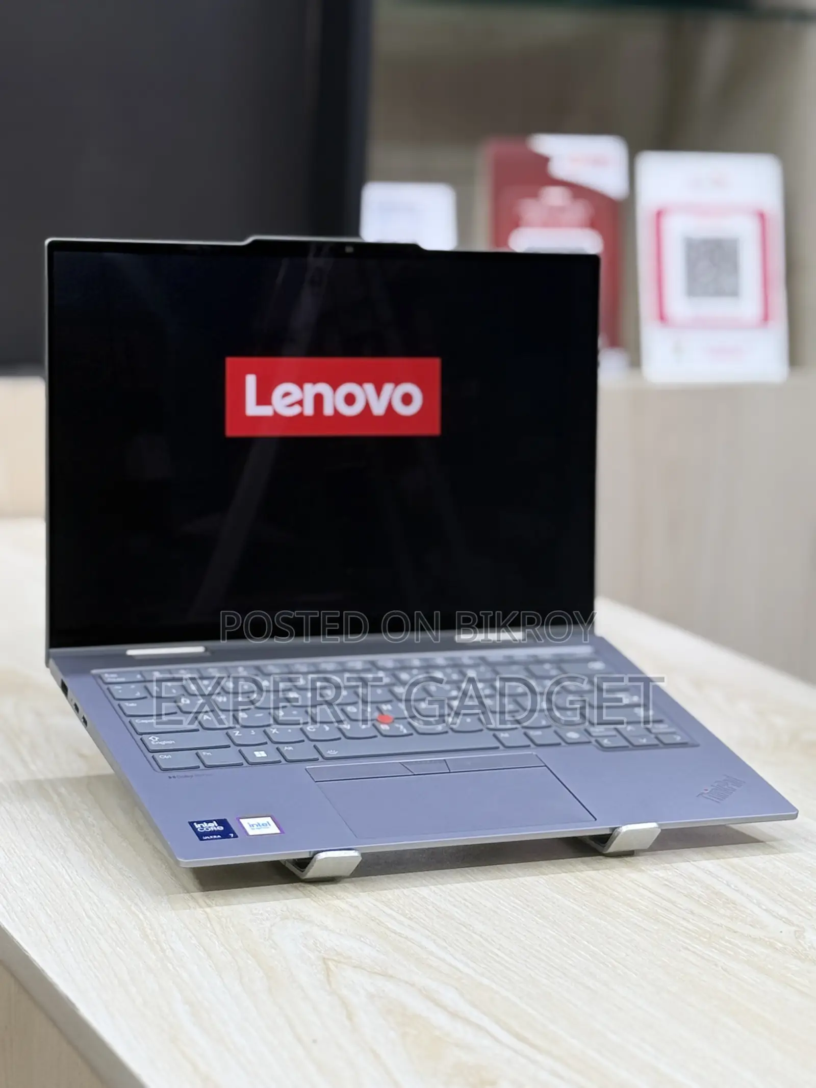 Laptop Lenovo ThinkPad X1 Yoga 32GB Intel Core Ultra 7 SSD 1T