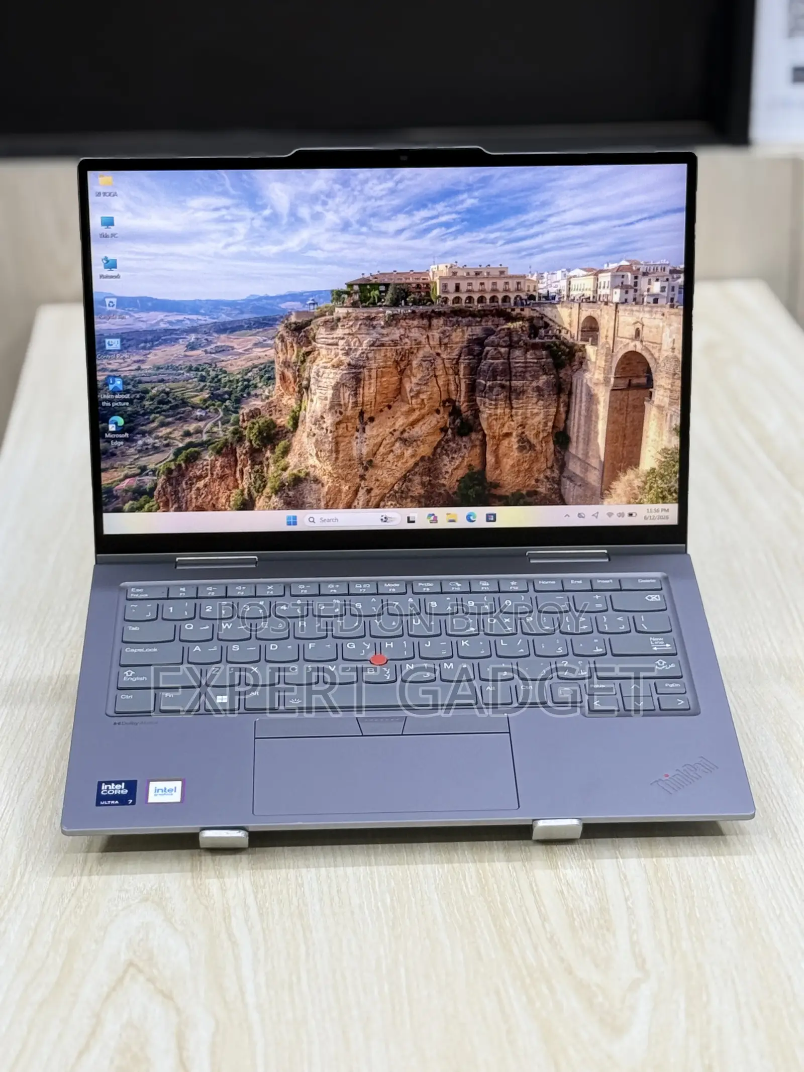 Laptop Lenovo ThinkPad X1 Yoga 32GB Intel Core Ultra 7 SSD 1T