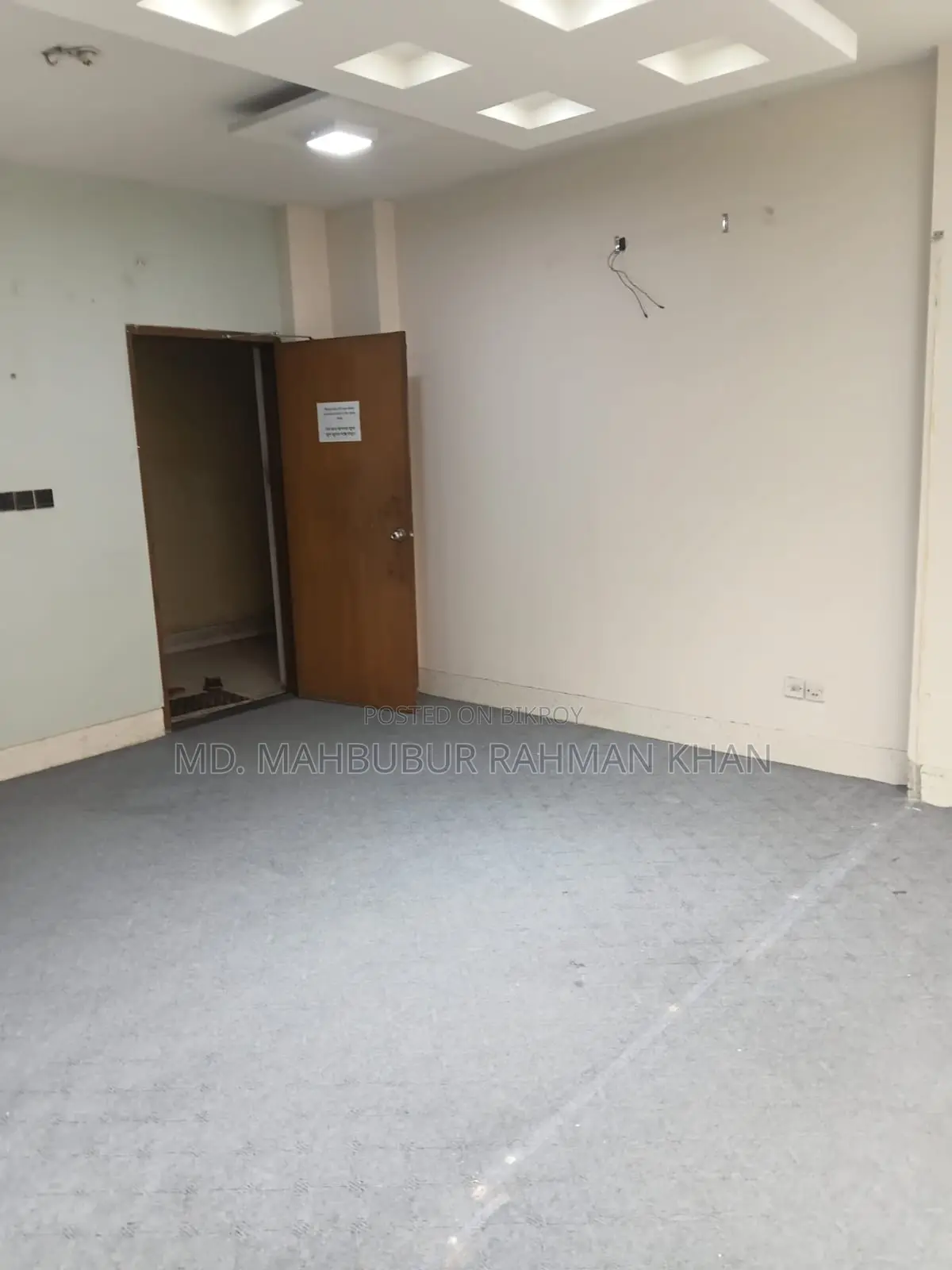 350 Sq-ft Office Space For Rent @ Purana Paltan Line