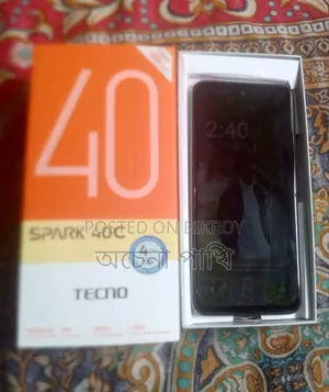 Tecno Spark 40 128 GB Silver