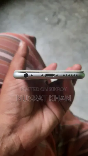 Apple iPhone 6 64 GB White