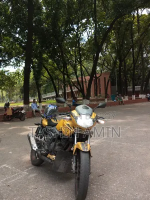 টিভিএস অ্যাপাচি আরটিআর ১৬০ ২ভি ২০১২ ইয়েলো